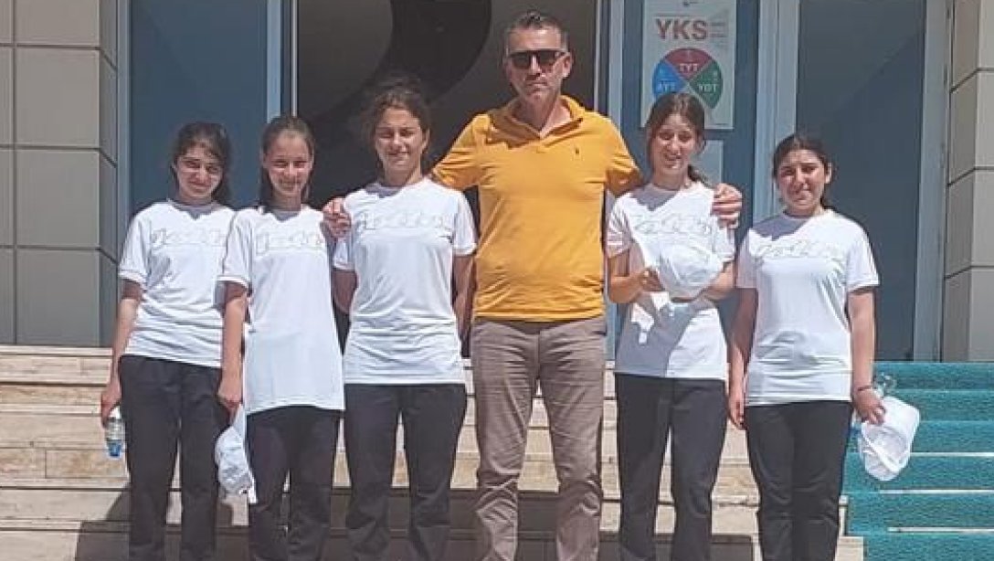 Çatak Ortaokulu Yıldız Kızlar Bocce Yarışmalarında Türkiye 5. si Oldu.