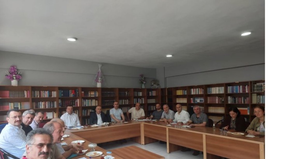 Milli Eğitim Müdürümüz Sayın Yaşar ADIGÜZEL Yönetiminde Sene Sonu Değerlendirme Toplantısı Yapıldı