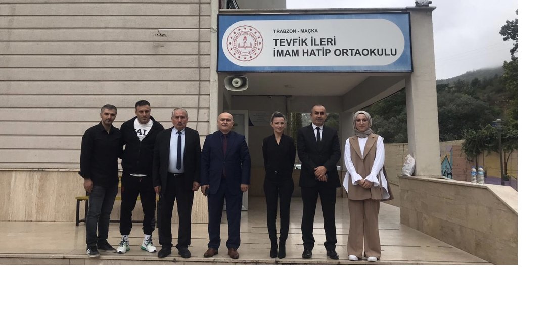 Müdürümüz Tevfik İleri İmam Hatip Lisesini Ziyaret Etti.