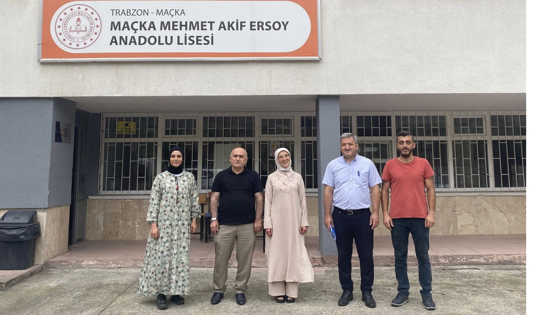 Müdürümüz Sayın Yaşar ADIGÜZEL Okullarımızı Ziyaret Etti. 